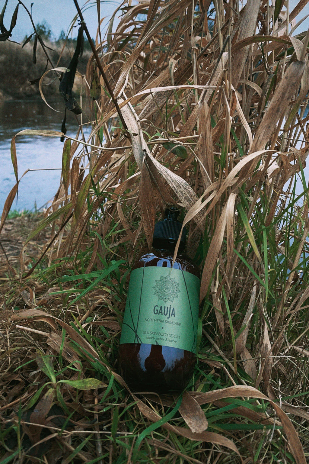 Atjaunojošs ķermeņa serums